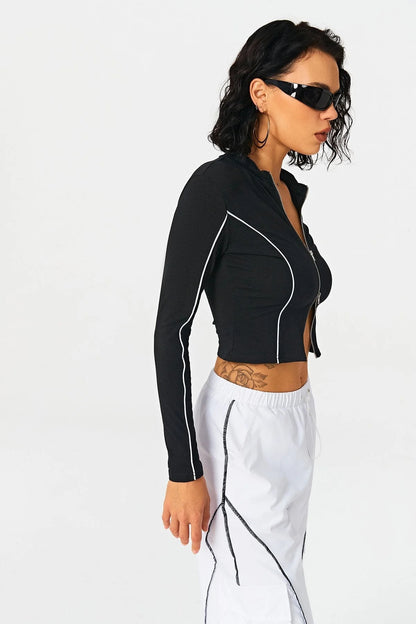 2025 Women’s Contrasting Color Standing Collar Knitted Shirt – Stylish Winter Top for Women