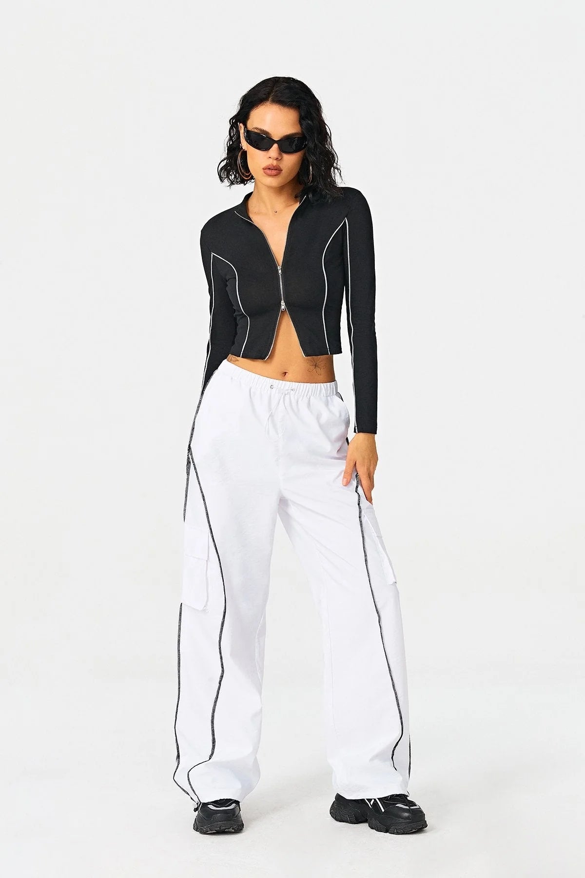 2025 Women’s Contrasting Color Standing Collar Knitted Shirt – Stylish Winter Top for Women